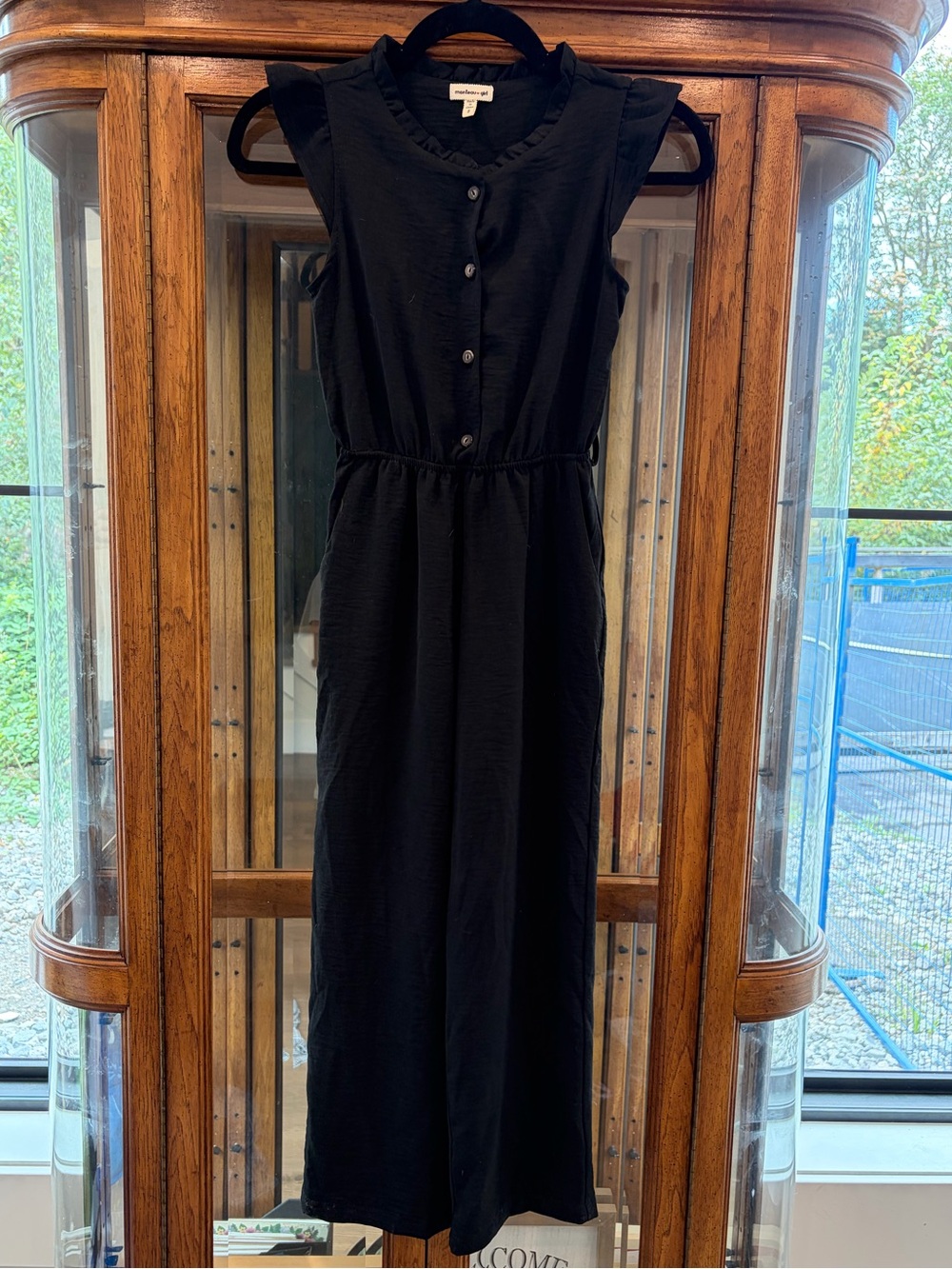 Monteau Black Sleeveless Button-Front Midi Dress with Ruffle Collar